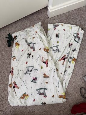 White Ski Patterned Lounge Pants